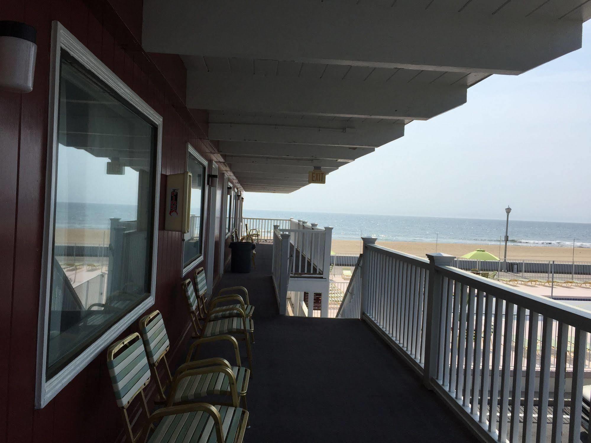 אושן סיטי Fish Tales Boardwalk Inn & Ocean Mecca Motel מראה חיצוני תמונה